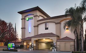 Holiday Inn Express Redwood City Central By Ihg